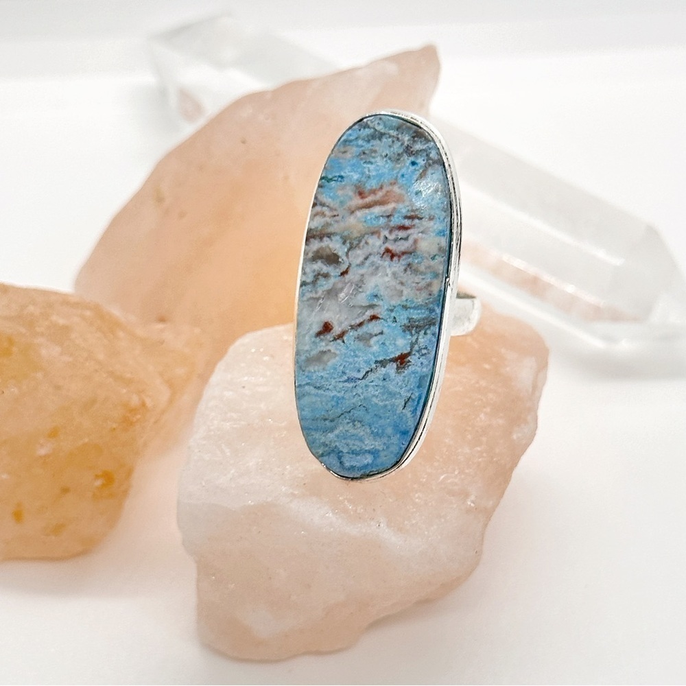 ARTISAN Mexican Laguna Lace Agate Gemstone Crystal Ring